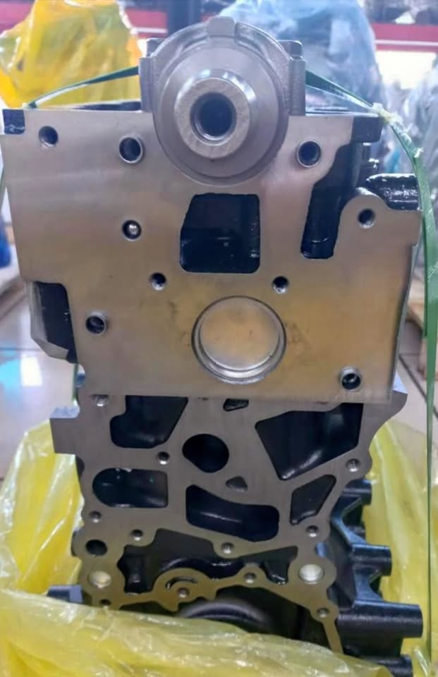 Toyota Hilux 3.0 4 Cylinder Diesel Engine - Brand New Head Block and Sump (5L) - Private Seller Toyota Hilux 3.0 4 Cylinder Diesel Engine - Brand New Head Block and Sump (5L) - Private Seller