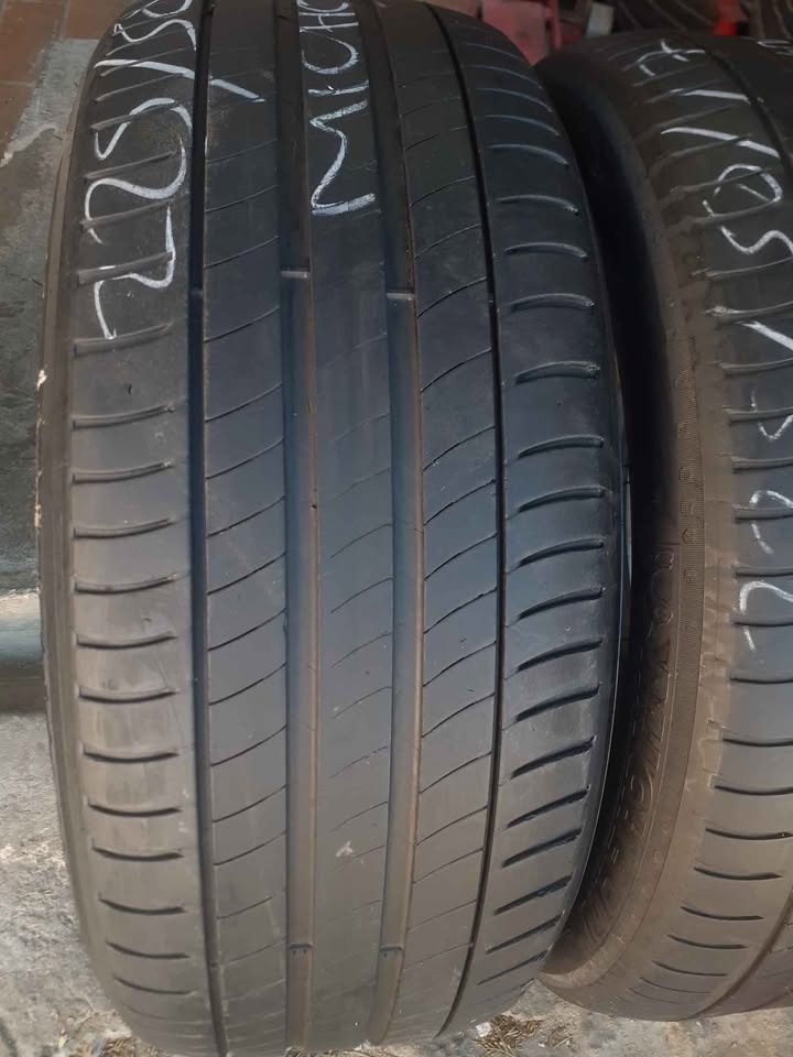 225/50/17 Michelin Run Flat Tyres for Sale. Contact
