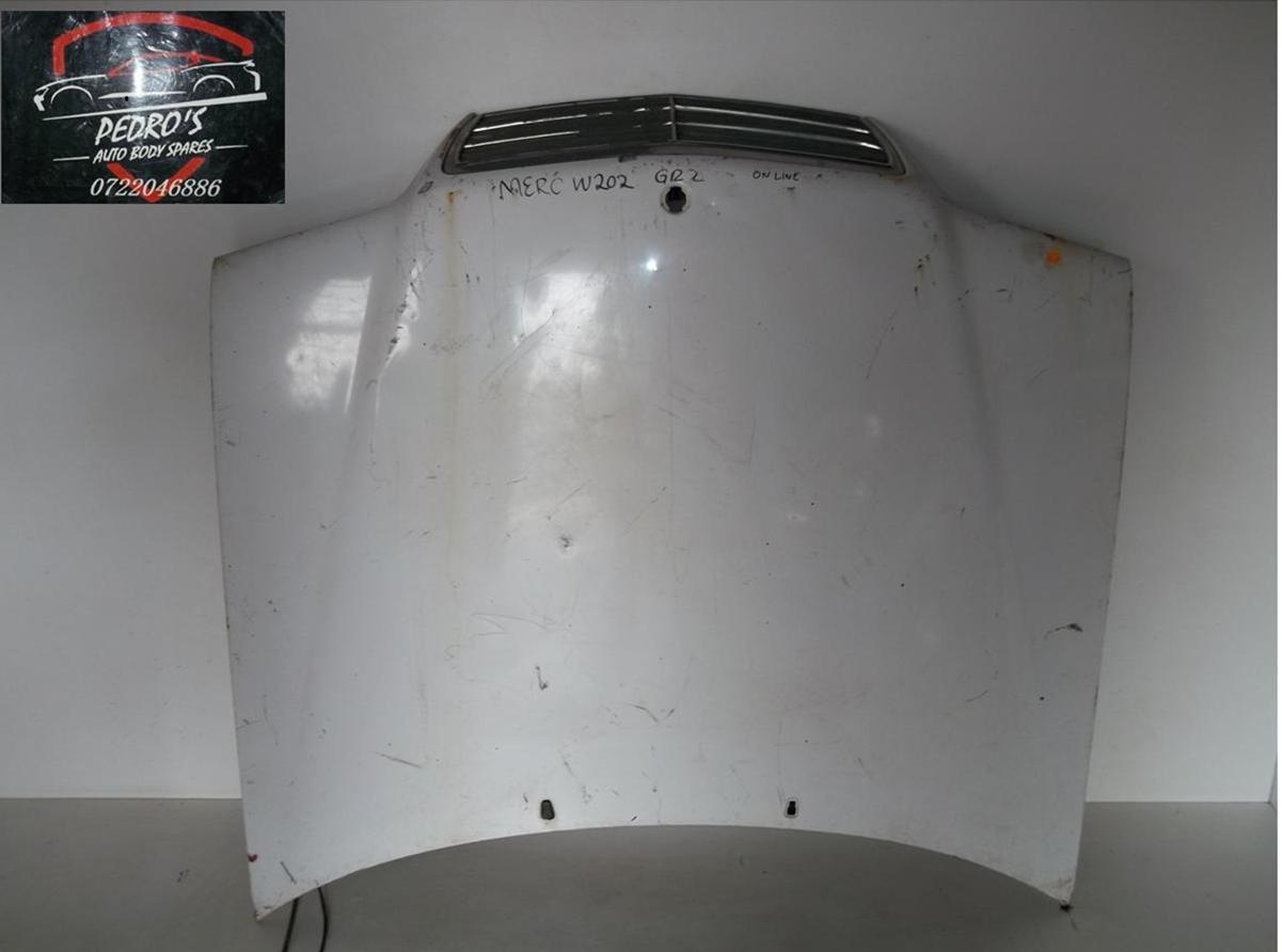 Mercedes W216 Bonnet only - Private Seller Mercedes W216 Bonnet only - Private Seller
