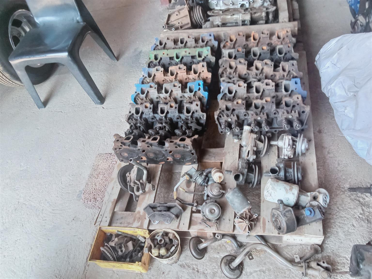 Ford V6 parts engines, gearboxes and loose parts - Private Seller