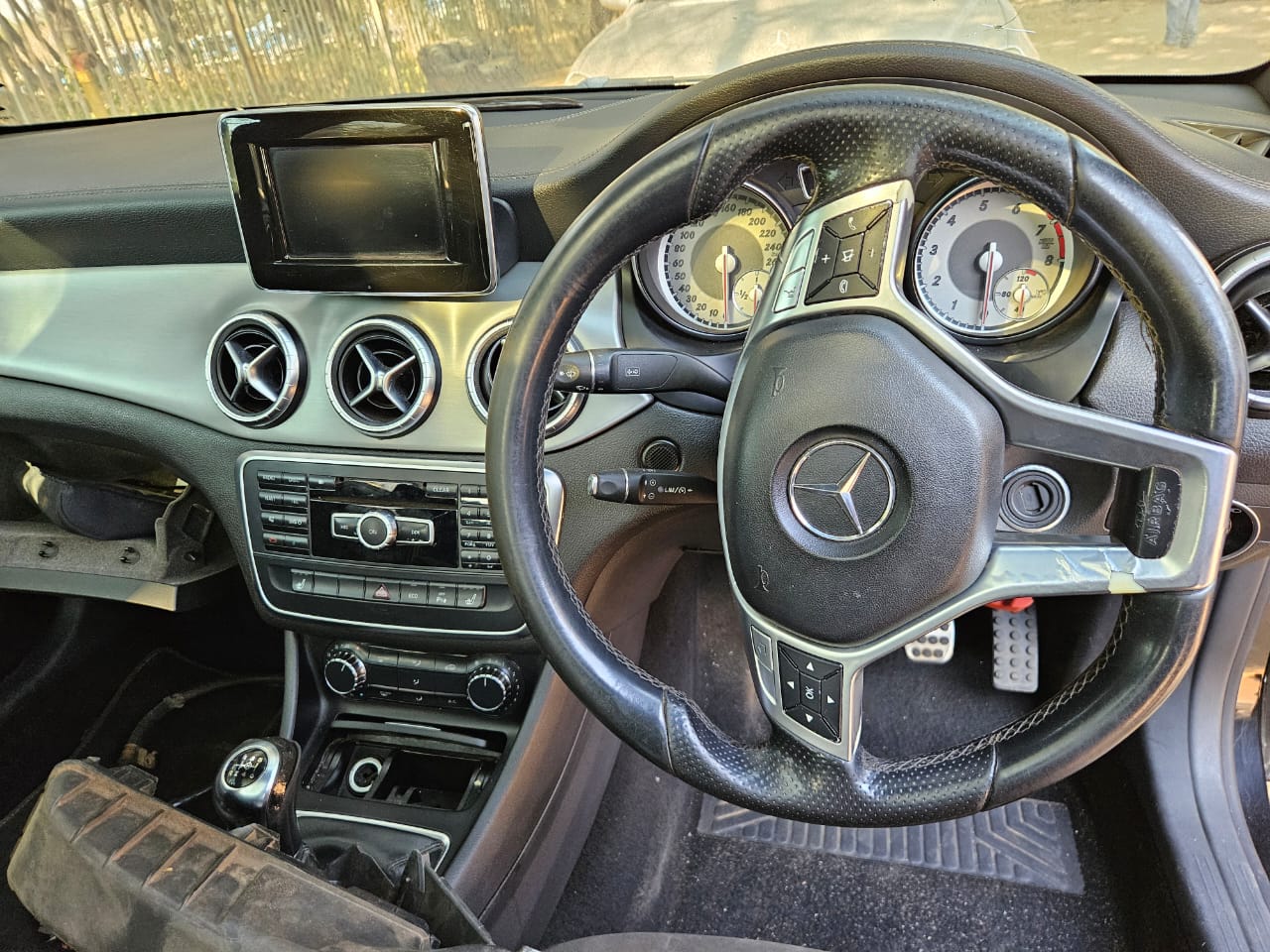 Mercedes Benz CLA200 W117 manual stripping used parts and spares for sale.
