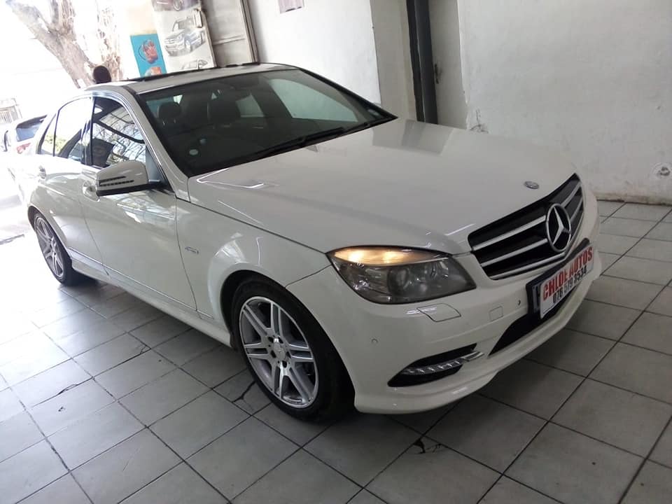 2011 MERCEDES BENZ C200 CGI AMG Line  AUTOMATIC, PETROL, SUNROOF, LEATHER INTERIOR  96000km