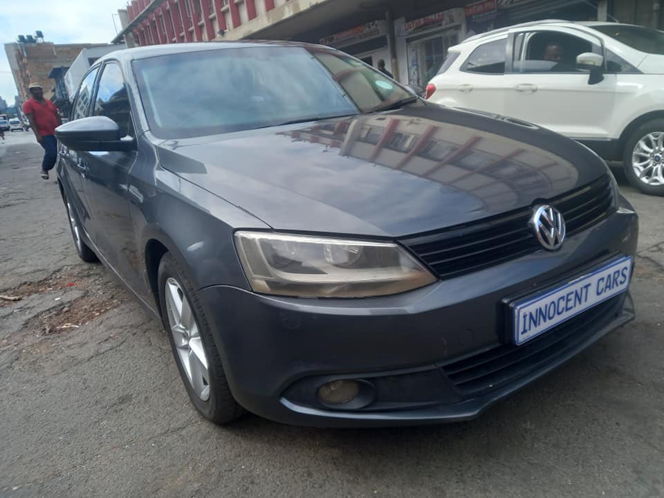 2012 JETTA VI SEDAN 1.4 TSI PETROL, MANUAL TRANSMISSION, GREY COLOUR