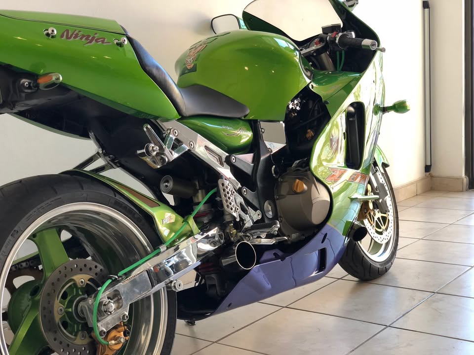 TURBO KAWASAKI ZX 12 NINJA - Private Seller TURBO KAWASAKI ZX 12 NINJA - Private Seller