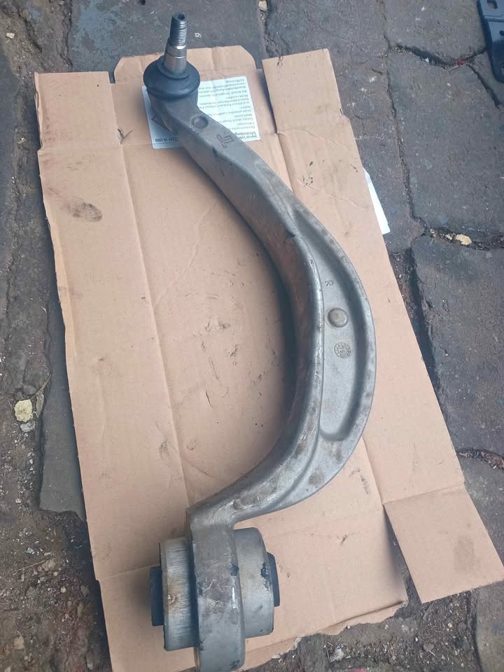 Audi Q5 A7 right side control arms - Private Seller Audi Q5 A7 right side control arms - Private Seller