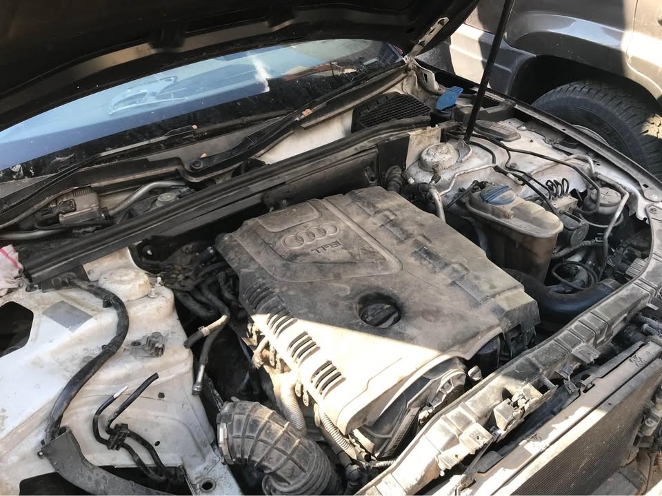 Audi A5 coupe openn to tdi stripping for spares - Private Seller