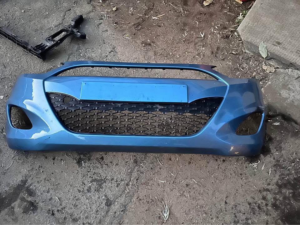 Hyundai i10 bumper and down grille - Private Seller Hyundai i10 bumper and down grille - Private Seller
