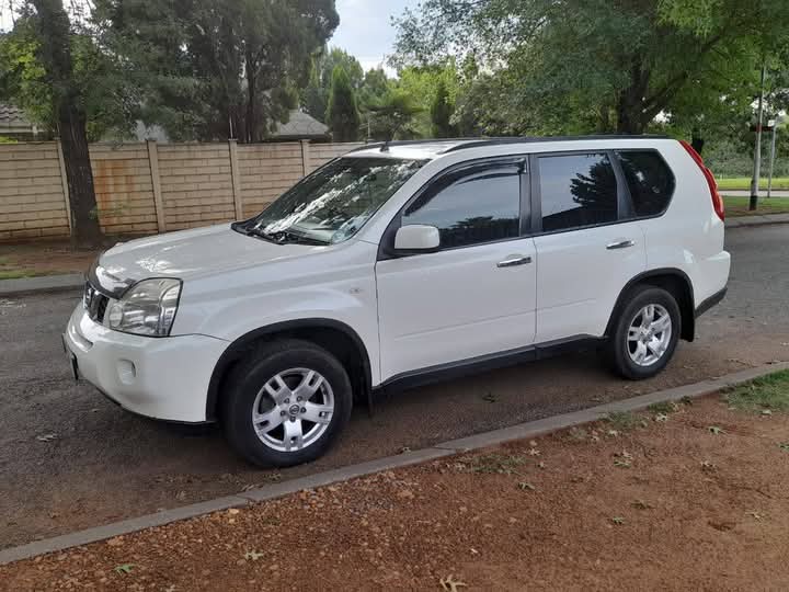Nissan X-Trail 2l Diesel 4x4 - Private Seller