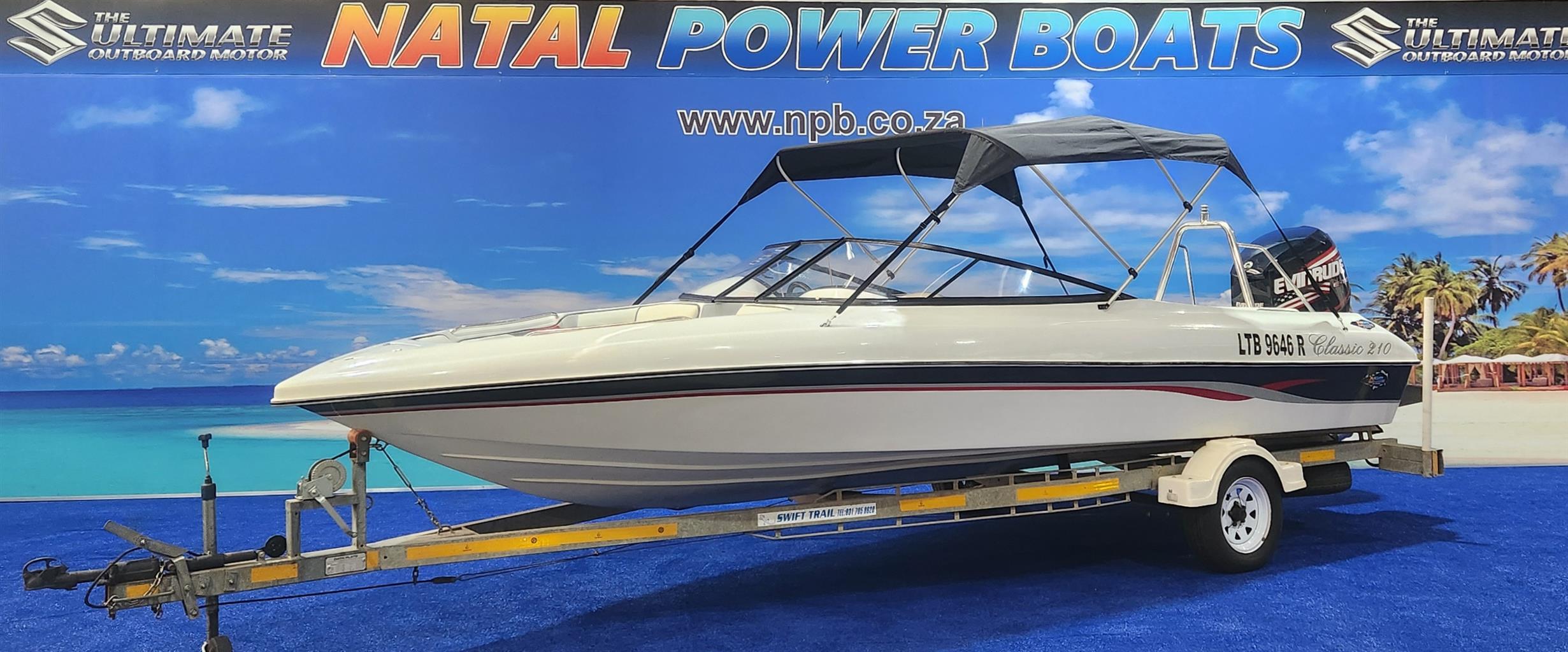 CLASSIC 210 ON TRAILER 200 HP EVINRUDE ETEC