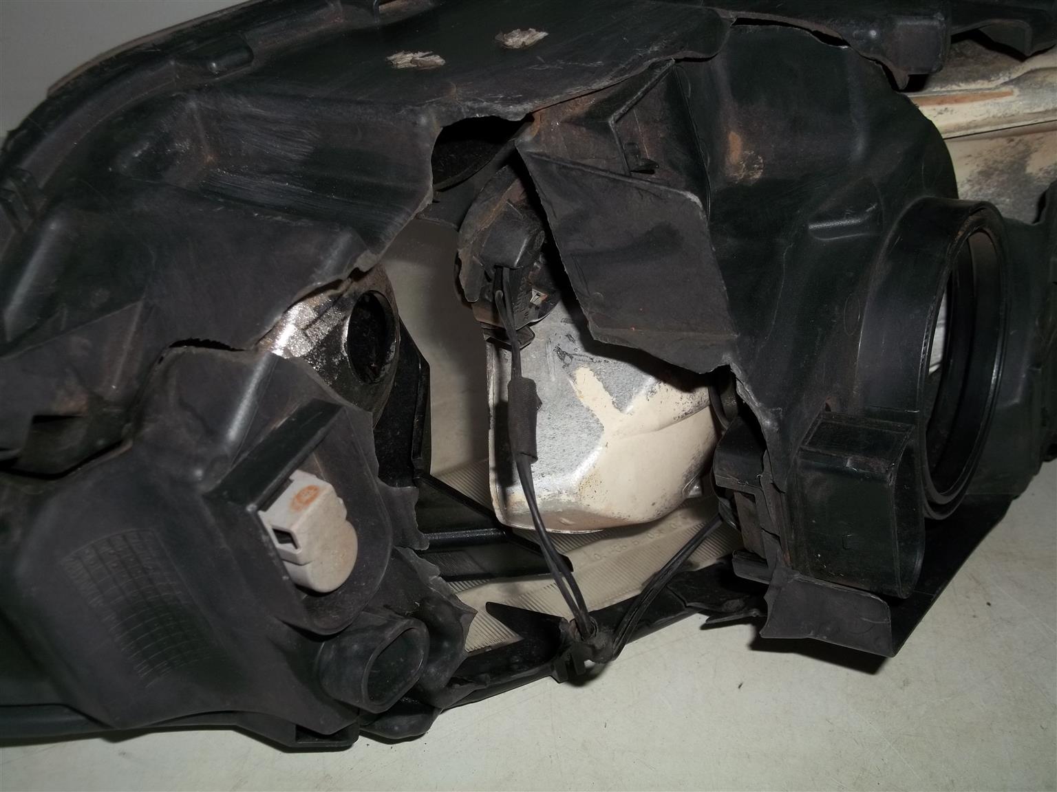 Ford Transit left headlight - Private Seller Ford Transit left headlight - Private Seller