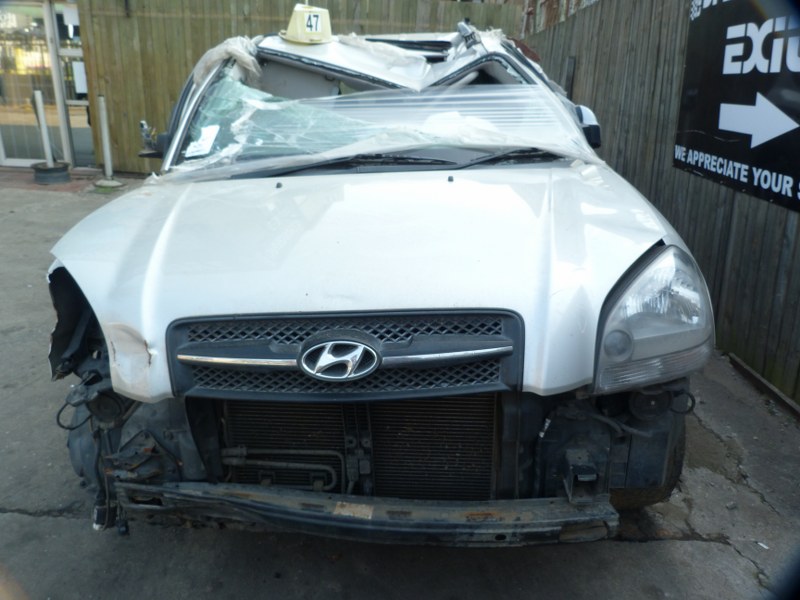 Hyundai Tucson 2.0 Manual Silver - 2008 STRIPPING FOR SPARES - Private Seller Hyundai Tucson 2.0 Manual Silver - 2008 STRIPPING FOR SPARES - Private Seller