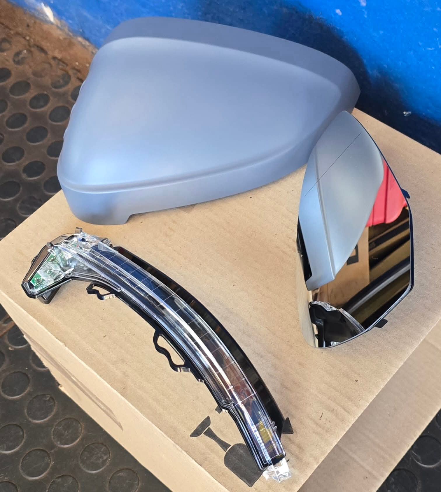 New stock arrivals  Audi a4 b9 Mirror caps  Mirror glass Mirror indicator led - Private Seller
