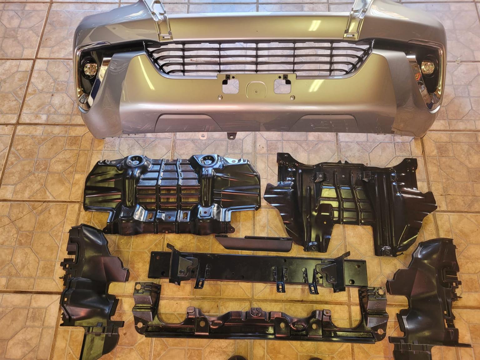 Fortuner bumper 2016 - Private Seller