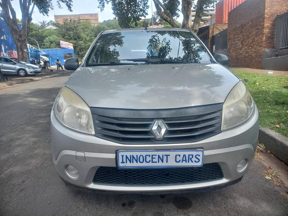 2014 RENAULT SANDERO 1.4 PETROL, MANUAL, SILVER COLOR, MILEAGE 173000KMS 2014 RENAULT SANDERO 1.4 PETROL, MANUAL, SILVER COLOR, MILEAGE 173000KMS