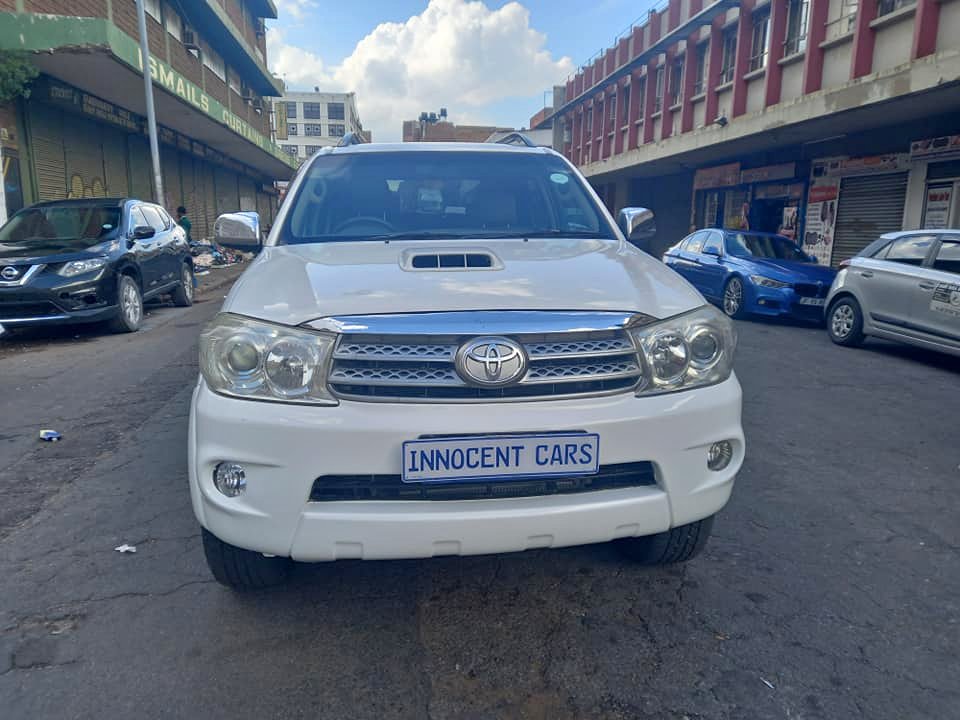 2010 TOYOTA FORTUNER 3.0 D4D  DIESEL, AUTOMATIC TRANSMISSION 2010 TOYOTA FORTUNER 3.0 D4D  DIESEL, AUTOMATIC TRANSMISSION