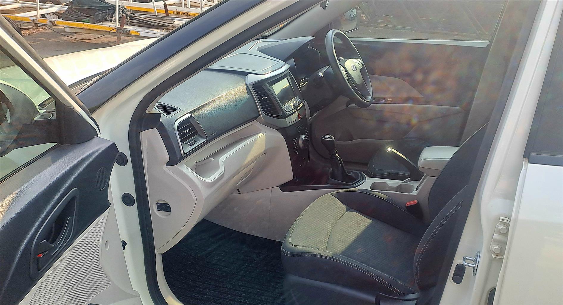 Used 2020 Mahindra XUV300 1.5TD W6 - Private Seller Used 2020 Mahindra XUV300 1.5TD W6 - Private Seller