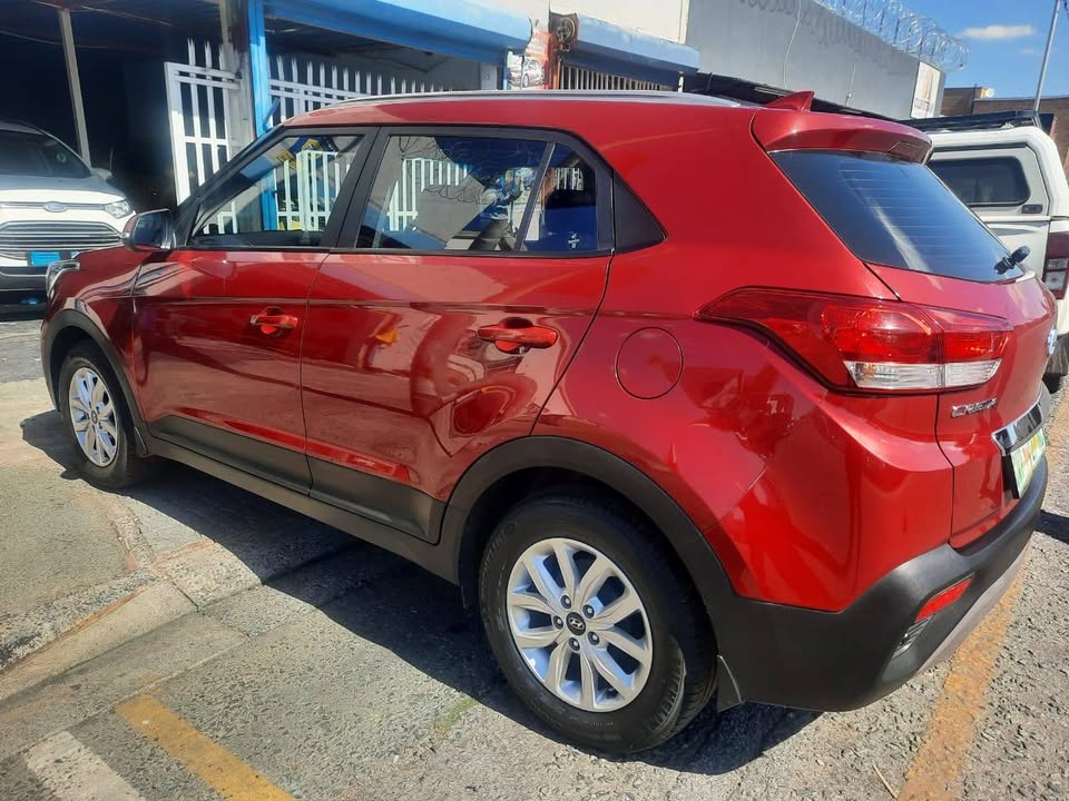 2020 Hyundai Creta 1.6 Automatic SUV with Leather seat and Spare key and service book reserve Camera