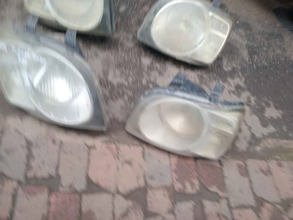 2012 to 2014 Mahindra Scorpio mhawk 2.2 headlight for sale WhatsApp or cell - Private Seller