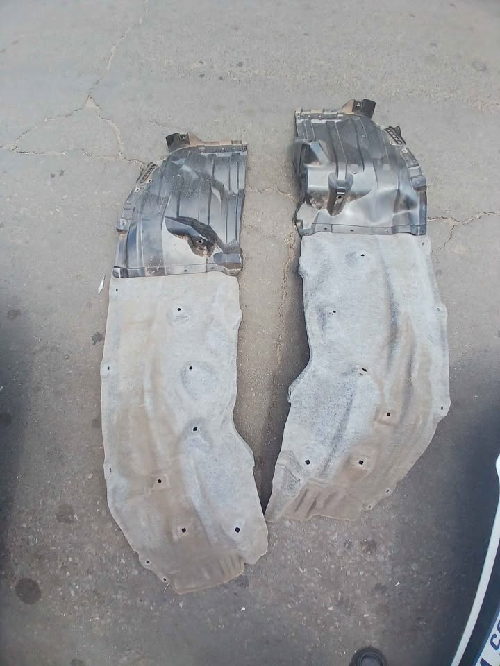 TOYOTA LANDCRUISER PRADO 2024-2025 FENDER LINERS BOTH SIDES - Private Seller TOYOTA LANDCRUISER PRADO 2024-2025 FENDER LINERS BOTH SIDES - Private Seller
