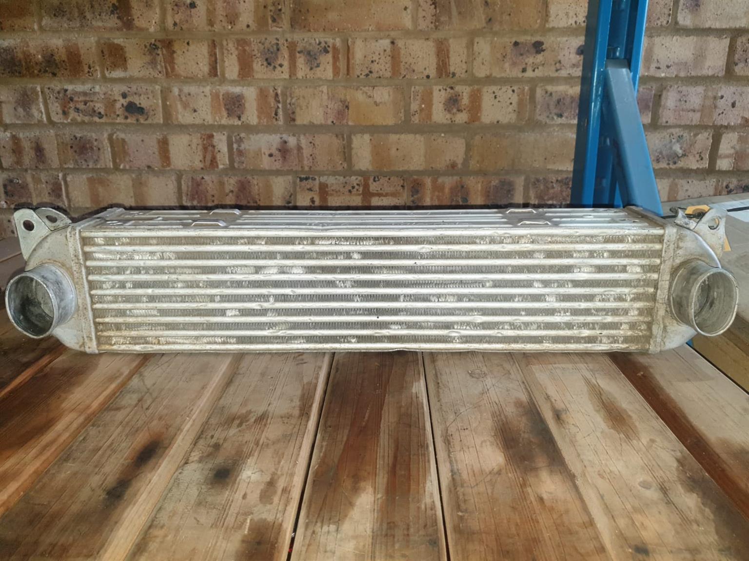2007 Discovery 3 2.7D TDV6 Used Original Intercooler For Sale 2007 Discovery 3 2.7D TDV6 Used Original Intercooler For Sale
