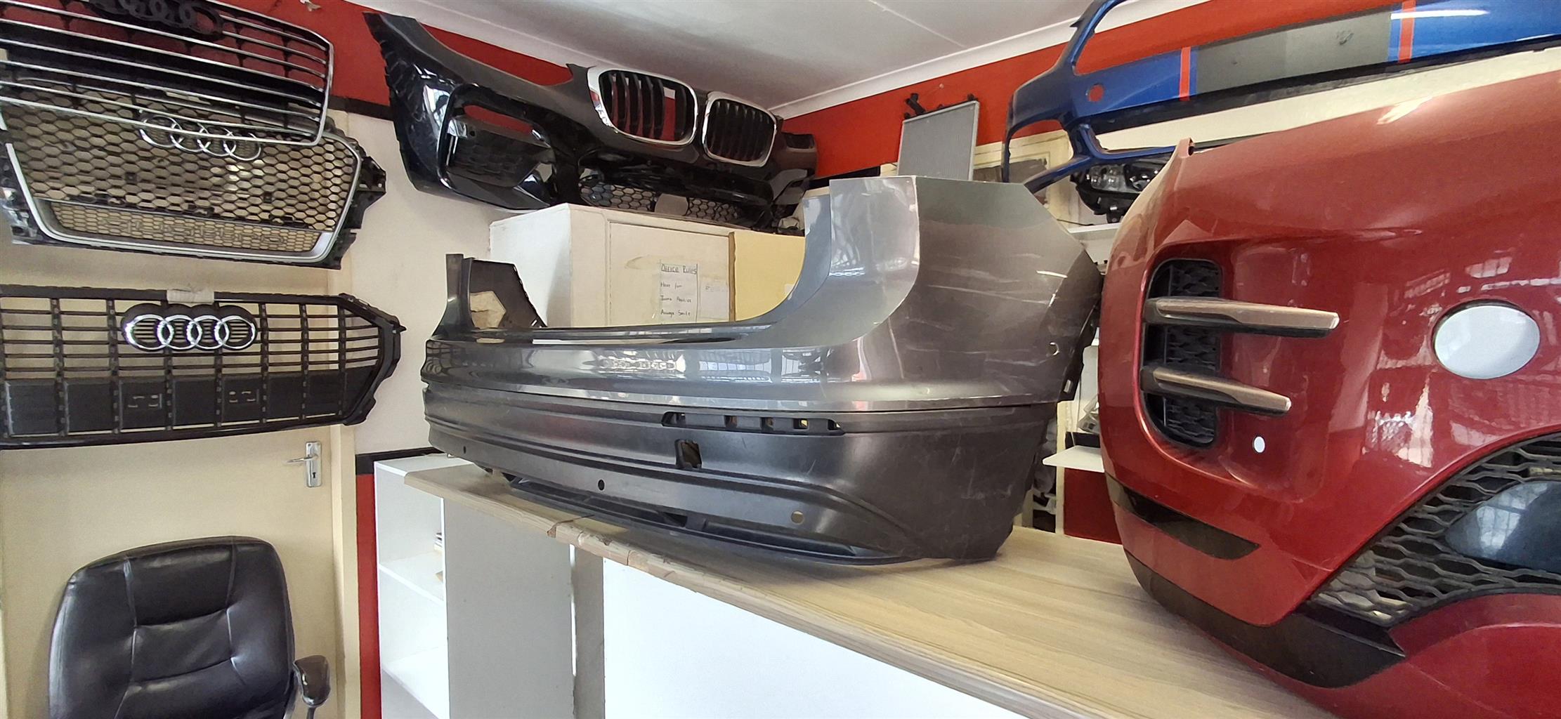2020 VW TIGUAN R-LINE REAR BUMPER FOR SALE IN GOOD CONDITION - Private Seller