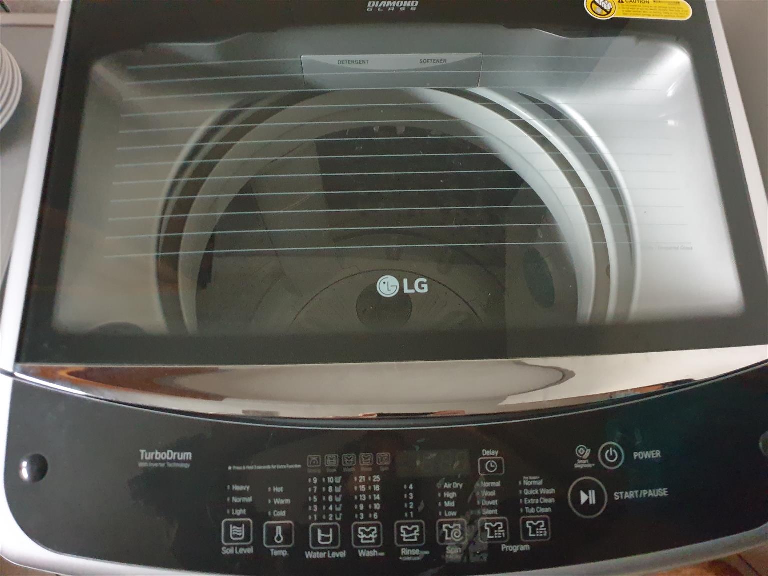 LG Smart inverter, 17kg toploader washing machine. Tubodrum, auto