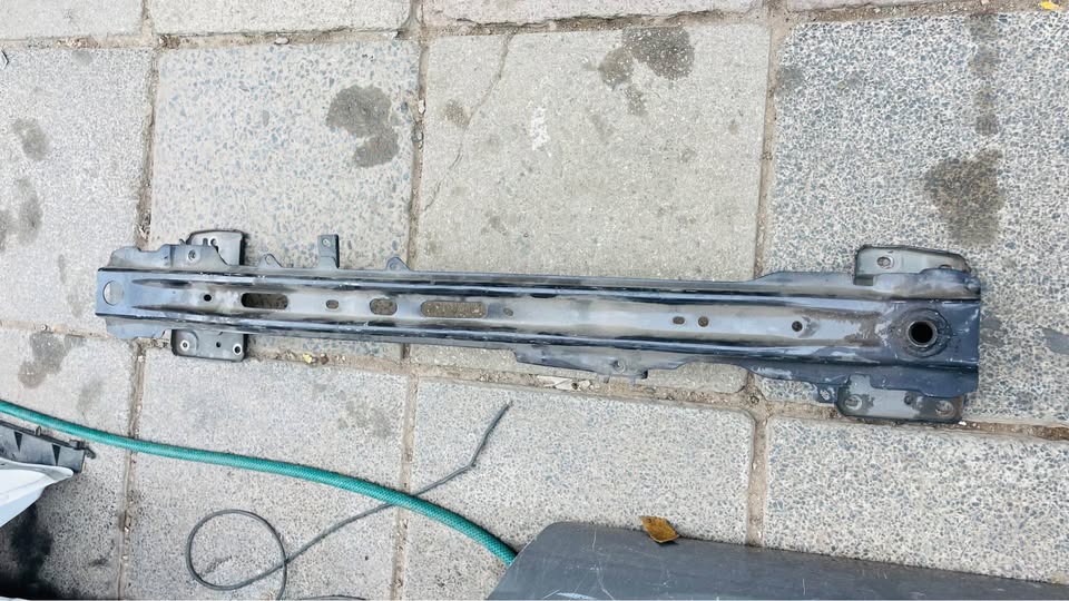 Suzuki Swift stiffener - Private Seller Suzuki Swift stiffener - Private Seller
