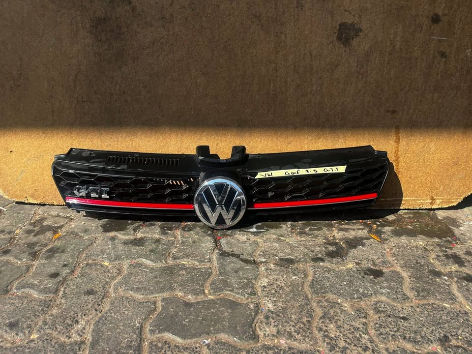 Volkswagen Golf 7.5 GTI grill - Private Seller Volkswagen Golf 7.5 GTI grill - Private Seller