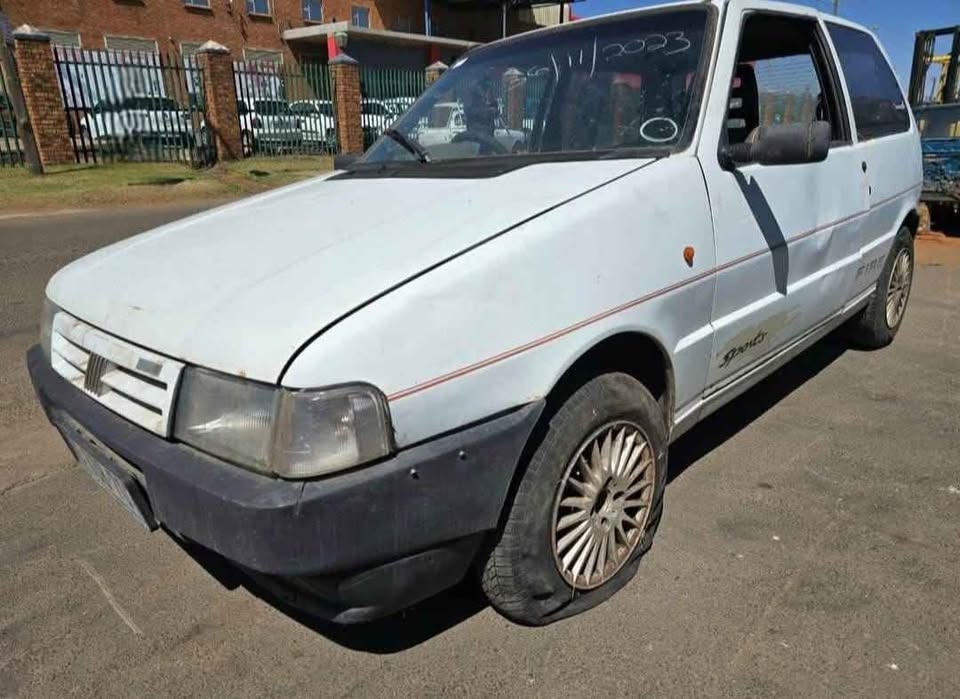Fiat uno 1.1 stripping for parts my number - Private Seller Fiat uno 1.1 stripping for parts my number - Private Seller
