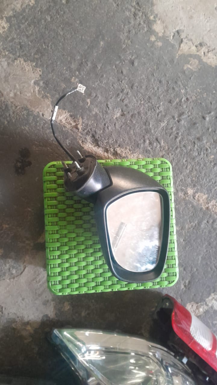 2021-2023 TOYOTA STARLET RIGHT SIDE MIRRO FOR SALE - Private Seller