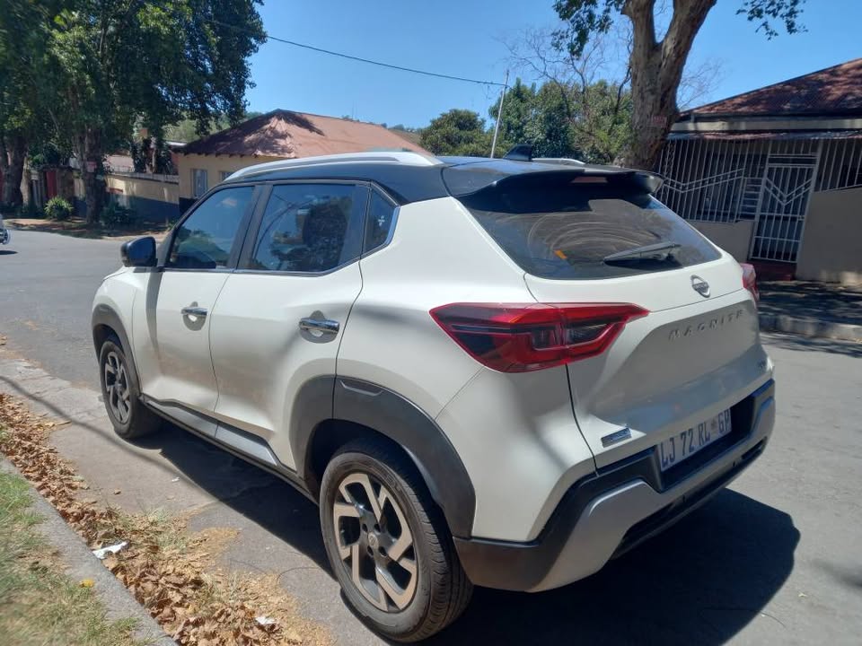 2023 NISSAN MAGNITE 1.0T CTV PETROL, AUTOMATIC, WHITE COLOR, MILEAGE KEYLESS