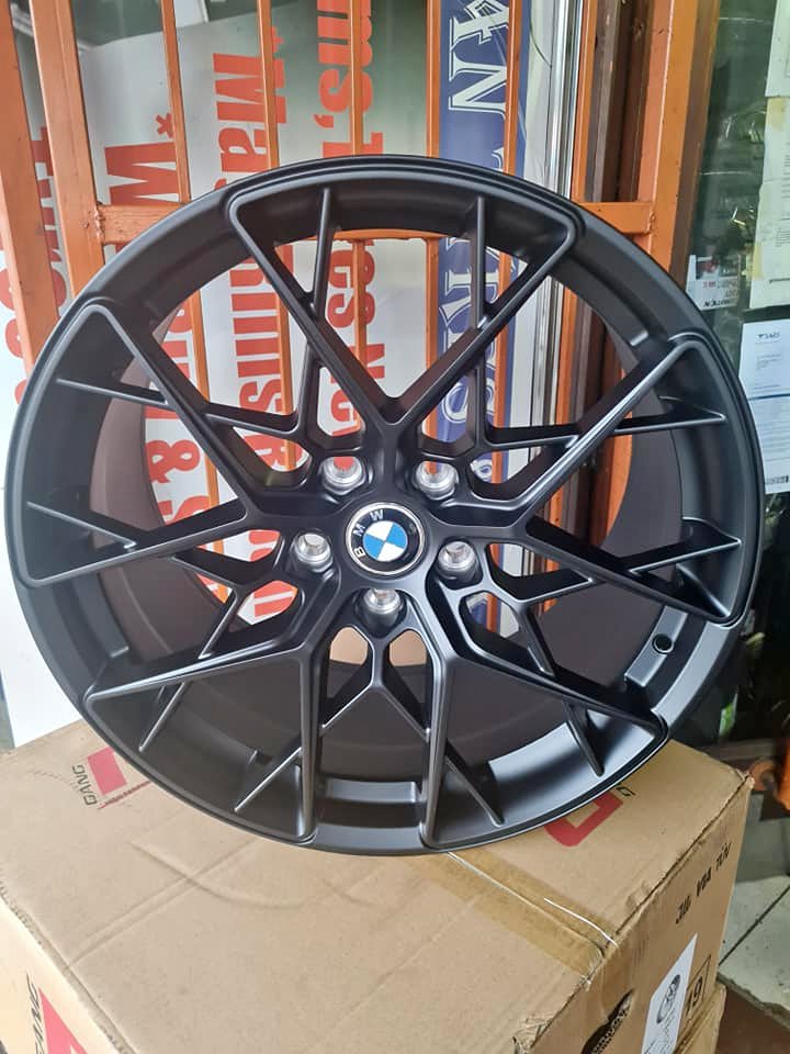 Bmw Brand new mags size 19 8.5j and 9.5j
