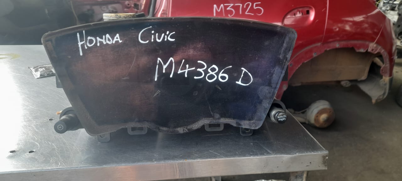 #RebuildCentre Honda Civic Robocop stripping for spares We sell – “Complete Engi - Private Seller
