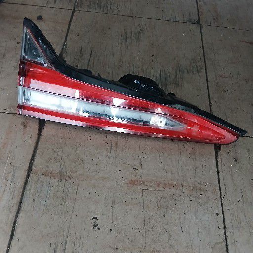 Toyota fortuner gd6 taillight - Private Seller Toyota fortuner gd6 taillight - Private Seller