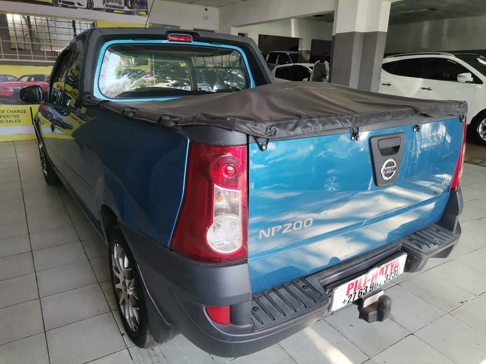 2017 NISSAN NP200 1.5 MANUAL