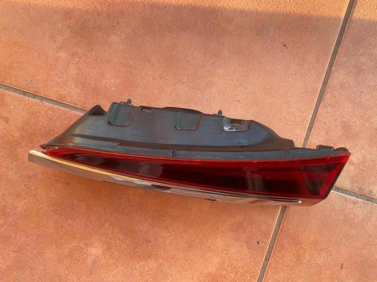2022 Kia seltos right tail gate light - Private Seller