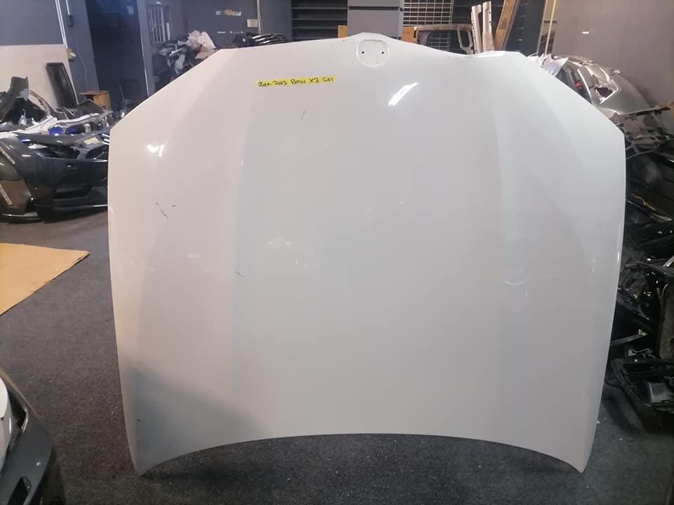 BMW X3 G01 white bonnet DM or contact number in the description for assistance. - Private Seller
