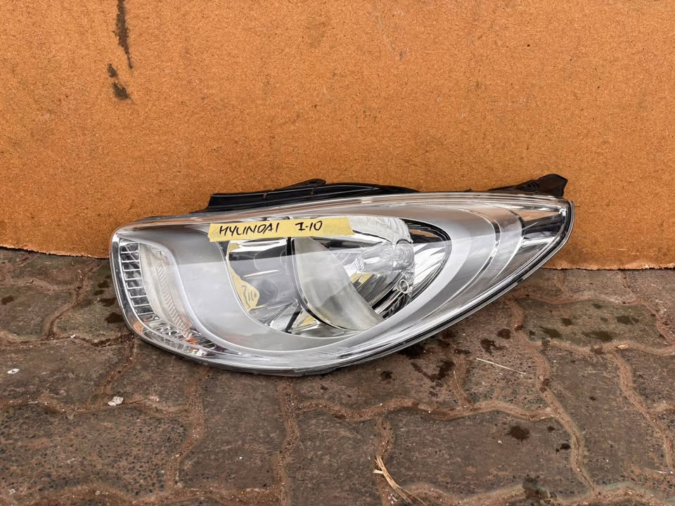 Hyundai i10 Headlight - Private Seller Hyundai i10 Headlight - Private Seller