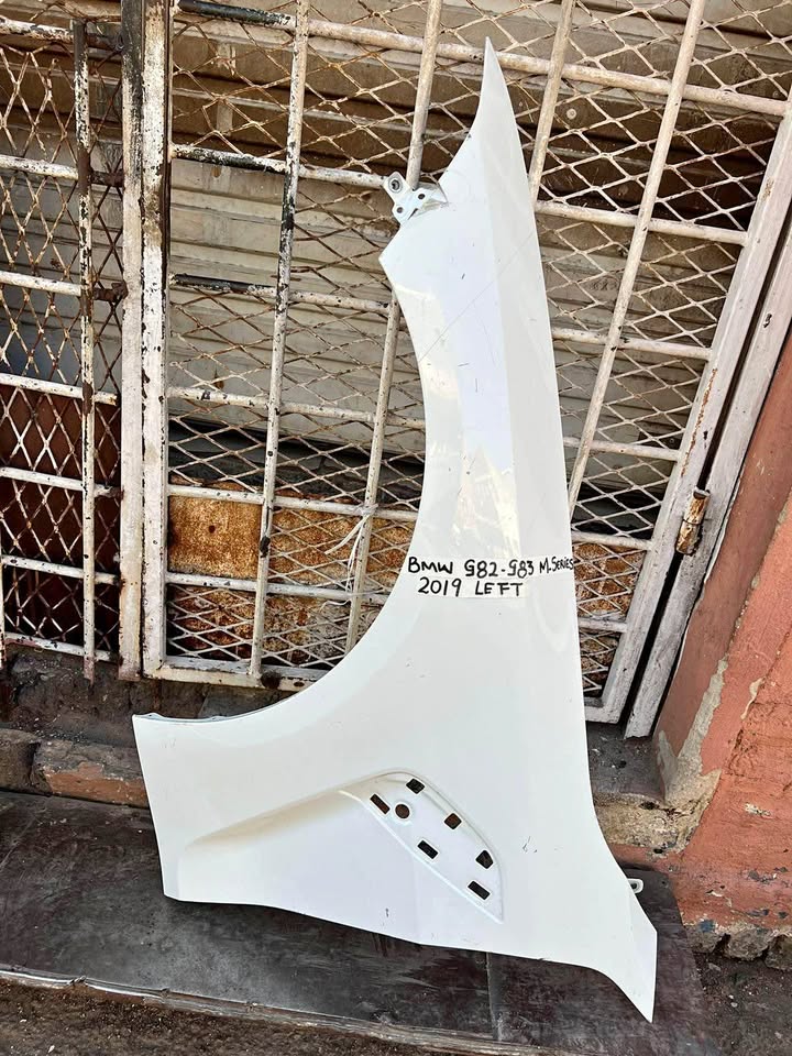BMW G82,G83 fender 2019 - Private Seller BMW G82,G83 fender 2019 - Private Seller
