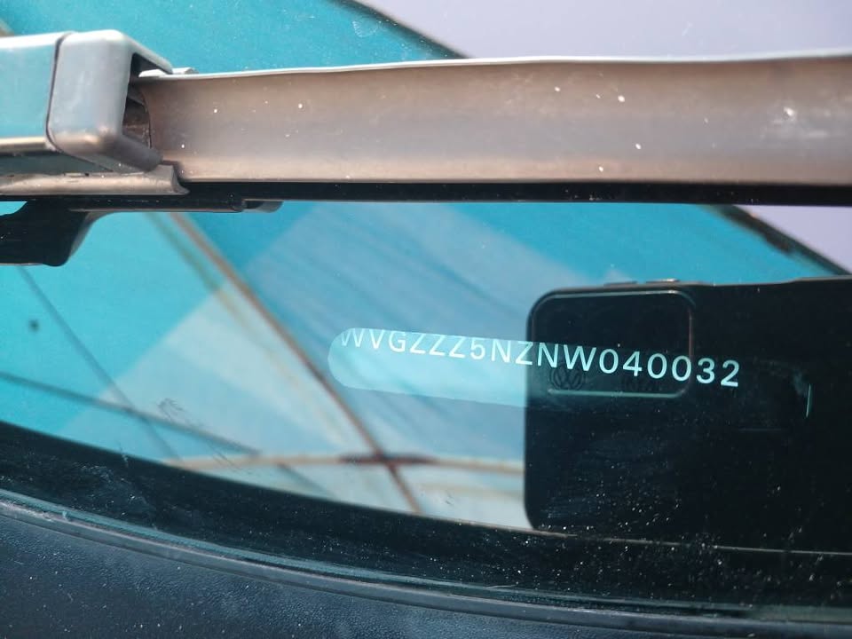 2023 model VW Tiguan TSI hatchback automatic transmission petrol 1.4 engine capacity mileage 73000km