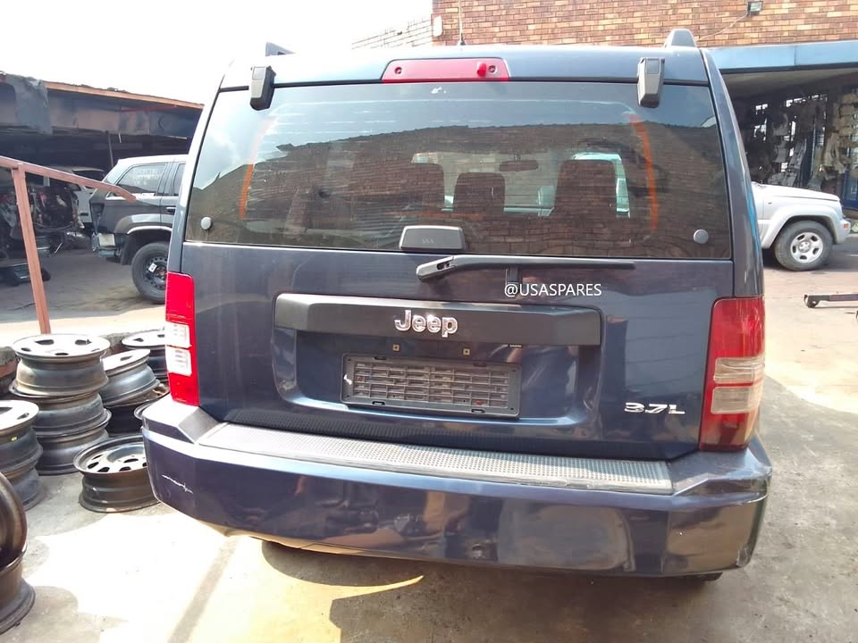 Used Jeep Cherokee KK Parts For Sale - Private Seller