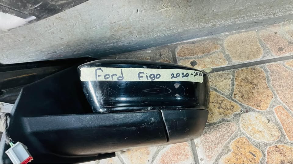 Ford Figo side mirrors 2020 - Private Seller