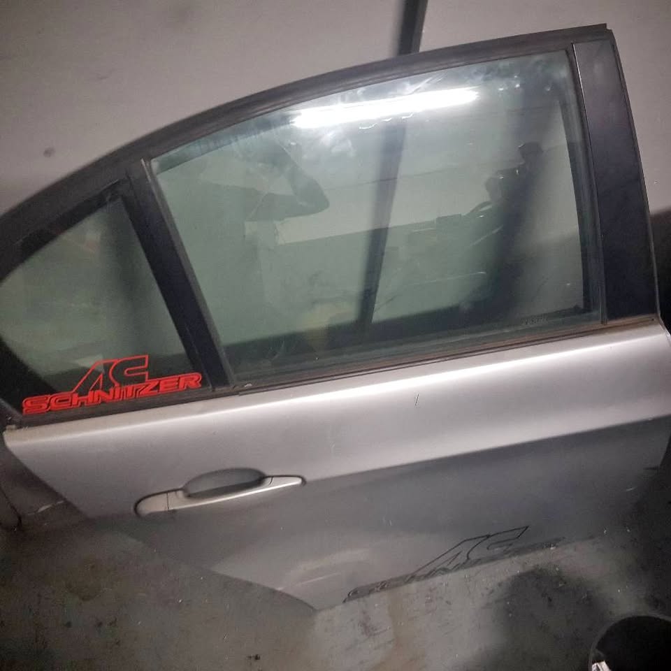 Bmw e90 doors complete - Private Seller Bmw e90 doors complete - Private Seller