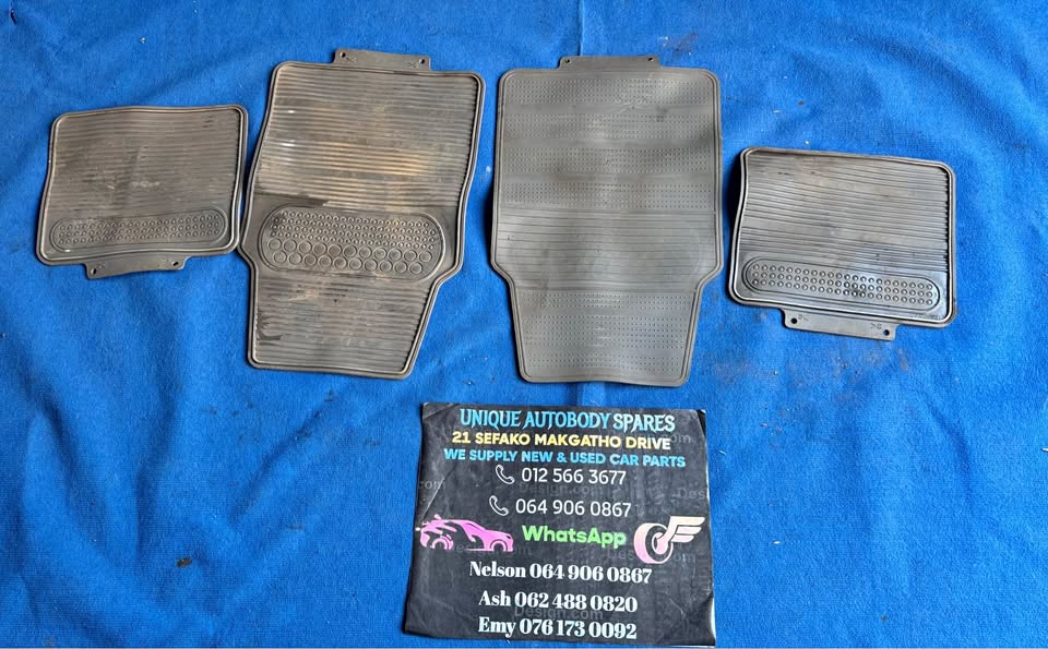 Mazda 3 Rubber Mat Set - Private Seller Mazda 3 Rubber Mat Set - Private Seller