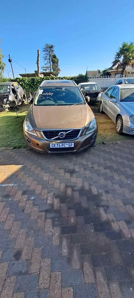 Volvo XC60 D5, code 2, 2009 model stripping for spares at Spareline Auto - Private Seller Volvo XC60 D5, code 2, 2009 model stripping for spares at Spareline Auto - Private Seller