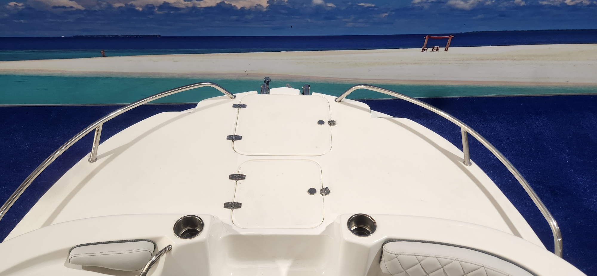 PAZZAZ 20 FT ON TRAILER 200 HP SUZUKI 4 STROKE 2015 MODEL