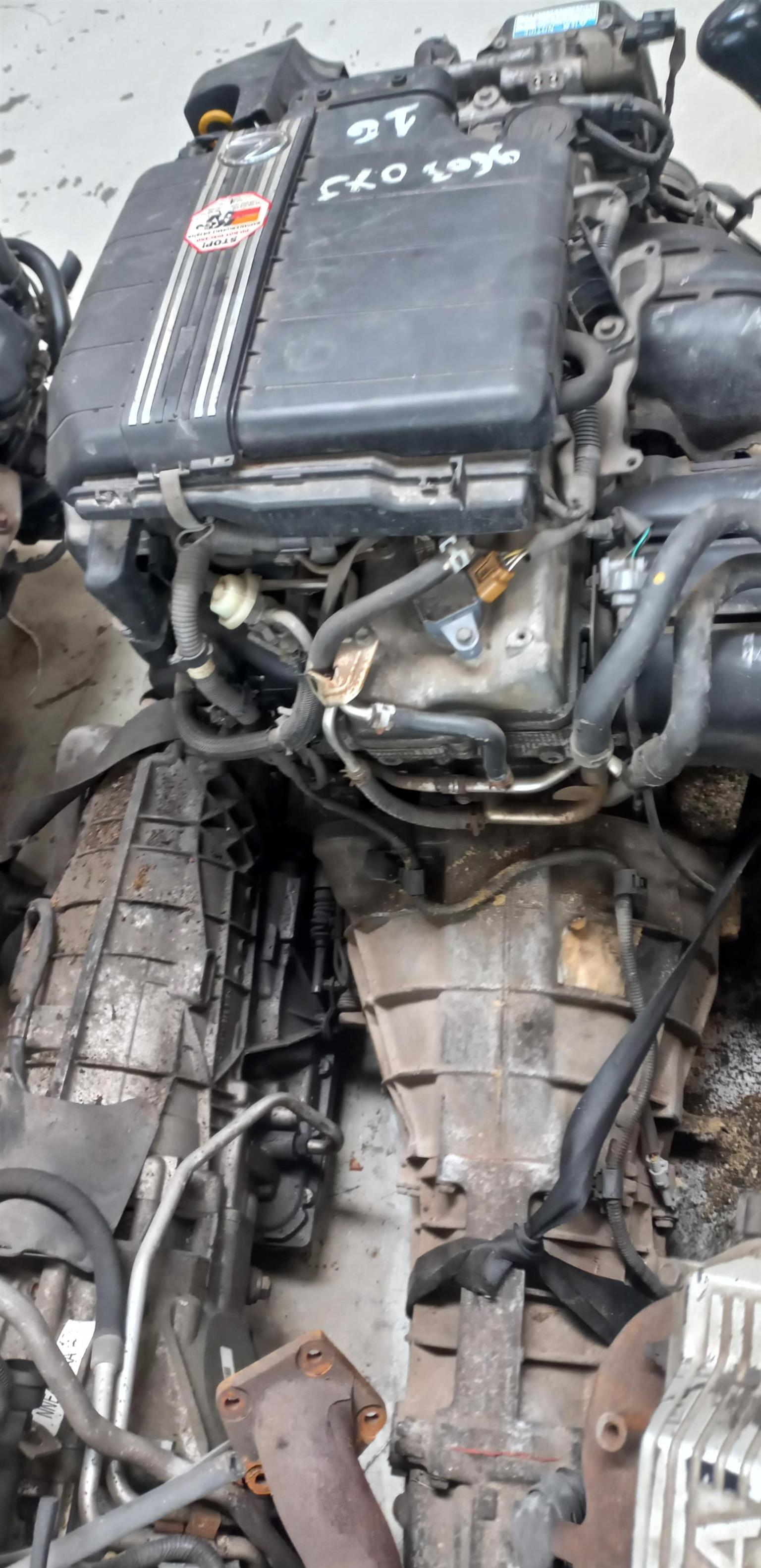 Lexus IS 200 2.0 4CYL Petrol Engine (1G) + Gearbox