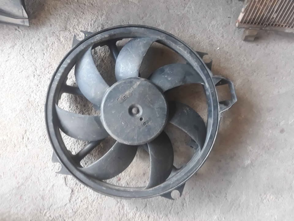 Renault Megane 3/Scenic 3 Radiator Fan - Private Seller Renault Megane 3/Scenic 3 Radiator Fan - Private Seller