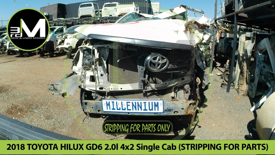 2018 TOYOTA HILUX 2.0L 4x2 Single cab STRIPPING-FOR-PARTS)