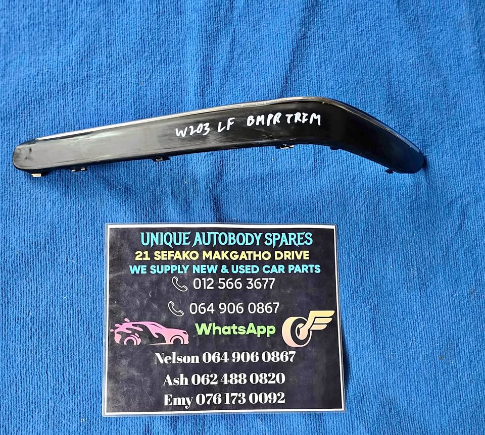 Mercedes W203 Left Front Bumper Trim - Private Seller